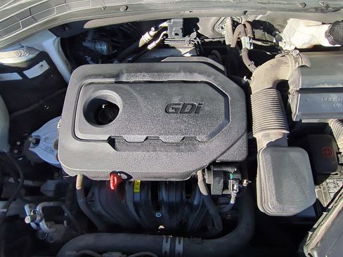 Used 2019 Hyundai Santa Fe SEL image 32