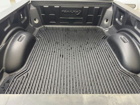 Used 2025 Ford F250 XLT w/ FX4 Off-Road Package AWD/4WD image 28