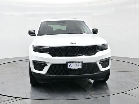 New 2025 Jeep Grand Cherokee Limited w/ Black Appearance Package image 8