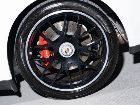 Used 2012 Porsche 911 Carrera GTS RWD image 11