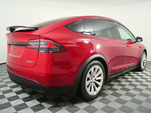 Used 2019 Tesla Model X Performance image 3