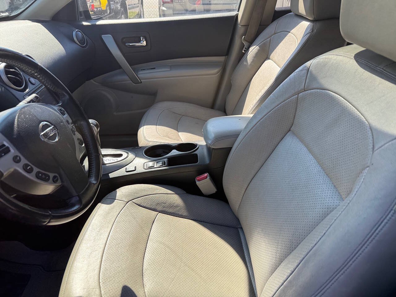 Used 2013 Nissan Rogue SL AWD/4WD image 26