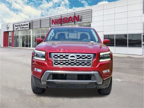 Certified 2024 Nissan Frontier 2WD Crew Cab image 2