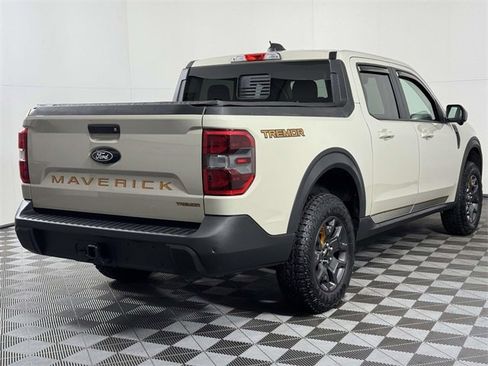 Used 2025 Ford Maverick Tremor image 8