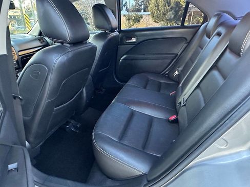 Used 2009 Ford Fusion SEL image 12