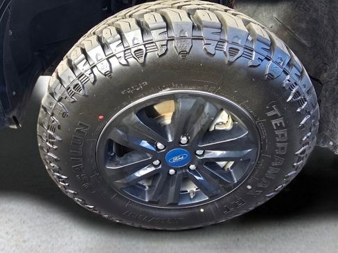 Used 2020 Ford F150 XLT image 9