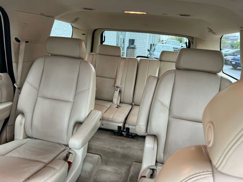 Used 2007 Cadillac Escalade AWD image 13