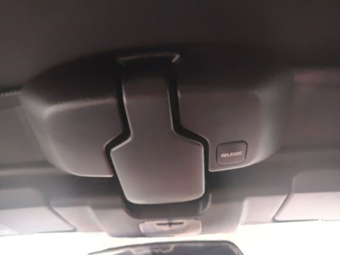 Used 2014 MAZDA MX-5 Miata Club image 6