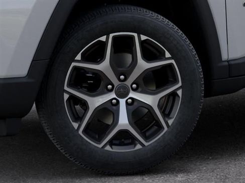 New 2026 Jeep Compass Limited image 8