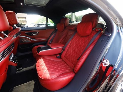 Used 2023 Mercedes-Benz S 580 4MATIC Sedan w/ AMG Line image 34