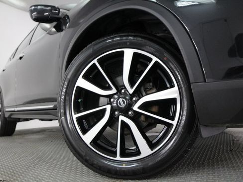 Used 2018 Nissan Rogue SL AWD/4WD image 17