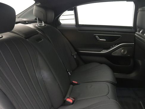 Certified 2022 Mercedes-Benz S 500 4MATIC image 31