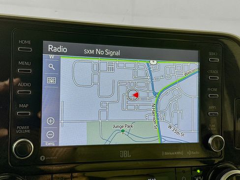 Used 2020 Toyota Highlander Limited image 13