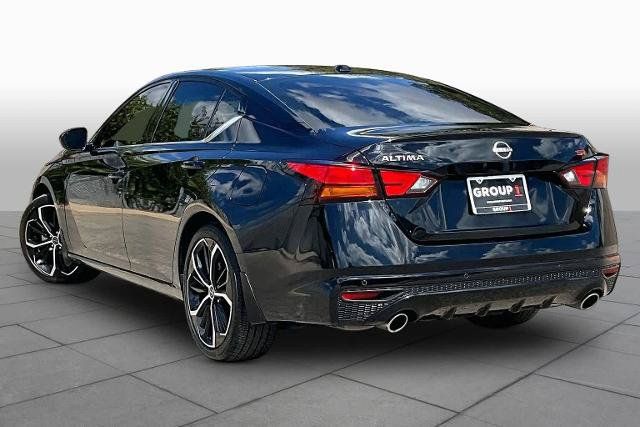 Certified 2025 Nissan Altima 2.5 SR w/ SR Premium Package FWD image 12