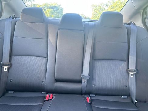 Used 2025 Nissan Altima 2.5 SV FWD image 38