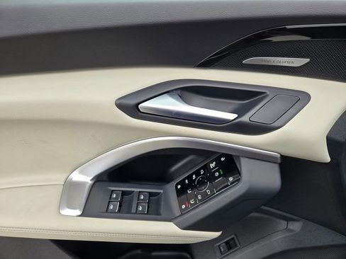 New 2025 Audi Q5 Premium Plus image 18