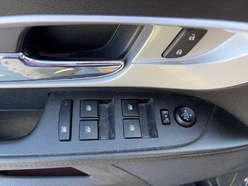 Used 2016 Chevrolet Equinox LT w/ Convenience Package FWD image 11