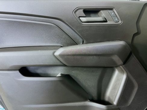 Used 2023 Chevrolet Colorado Trail Boss AWD/4WD image 25