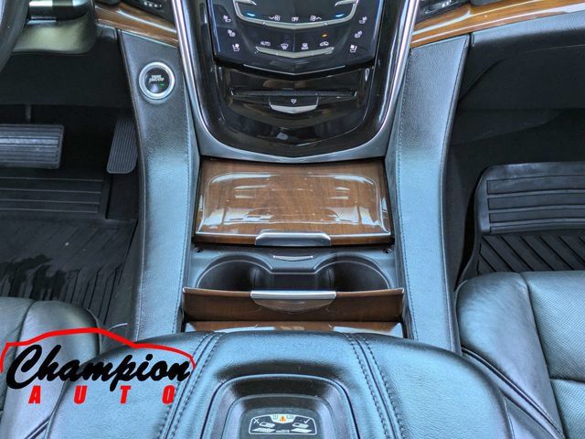 Used 2017 Cadillac Escalade Premium Luxury RWD image 25