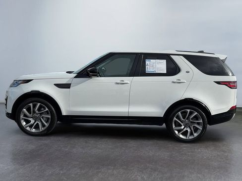 Used 2020 Land Rover Discovery Landmark image 6