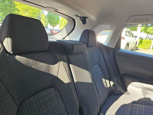Certified 2025 Honda HR-V LX image 12
