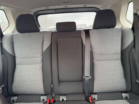 Used 2021 Nissan Rogue S image 4