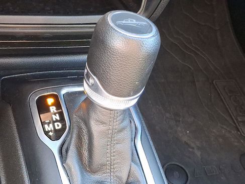 Certified 2022 Jeep Gladiator Sport image 15