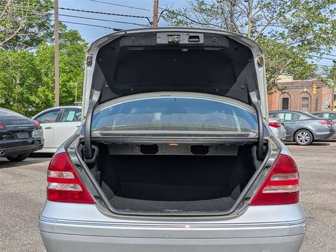 Used 2005 Mercedes-Benz C 240 4MATIC Sedan image 27
