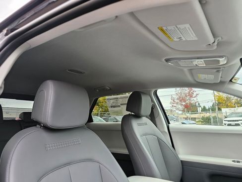 New 2025 Hyundai Ioniq 5 SEL image 11