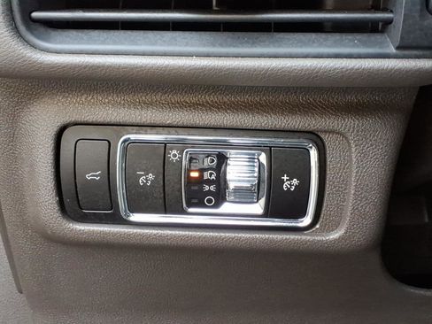 Certified 2023 Lincoln Corsair AWD image 19