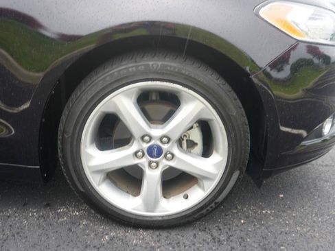 Used 2016 Ford Fusion SE AWD/4WD image 31