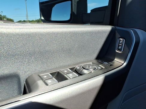 Used 2025 Ford F250 XLT AWD/4WD image 6