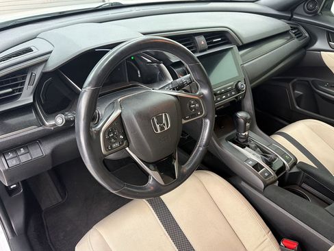 Used 2020 Honda Civic EX image 4