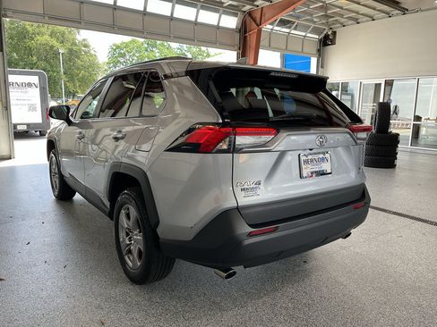 Used 2025 Toyota RAV4 XLE AWD/4WD image 6