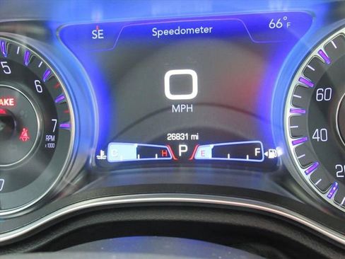 Used 2019 Chrysler 300 Touring w/ Quick Order Package 2EF image 27