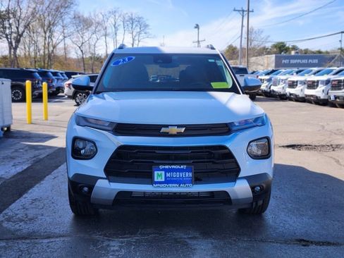 Used 2023 Chevrolet TrailBlazer LT AWD/4WD image 8