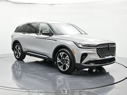 New 2026 Lincoln Nautilus Premier w/ Equipment Group 102A image 3