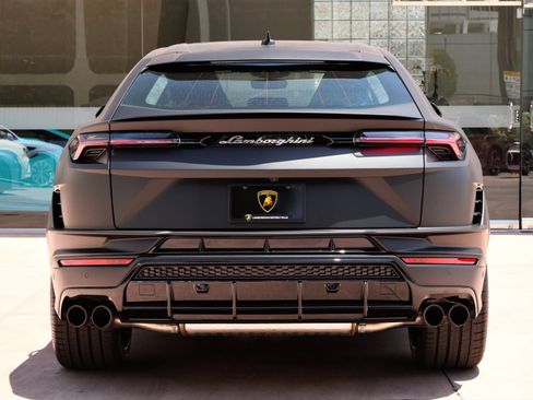Used 2024 Lamborghini Urus S AWD/4WD image 4