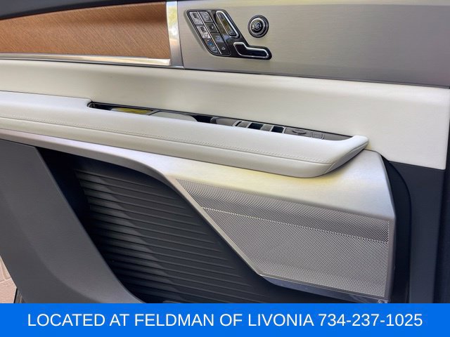 Used 2026 Cadillac Vistiq Sport w/ LPO, Floor Liner Package AWD/4WD image 20