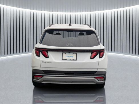 Used 2026 Hyundai Tucson SEL FWD image 6