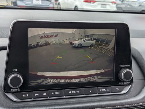 Certified 2024 Nissan Rogue SV w/ SV Premium Package FWD image 22