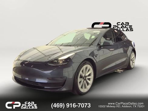 Used 2023 Tesla Model 3 Standard Range image 3