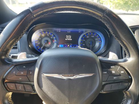 Used 2019 Chrysler 300 S image 20