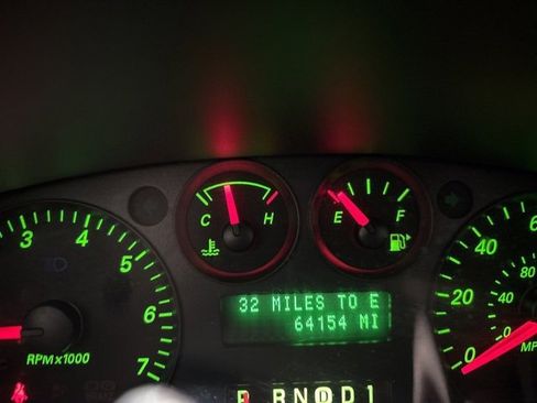 Used 2004 Ford Taurus SE image 13