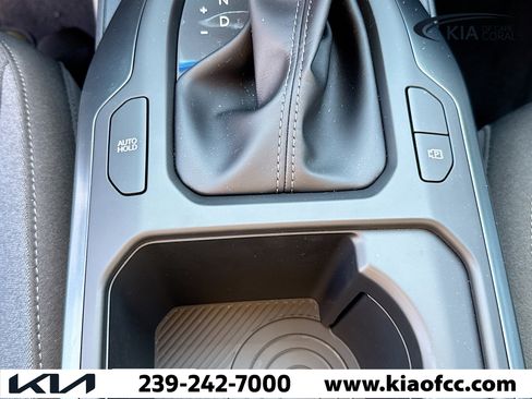 New 2025 Kia K4 LXS image 27