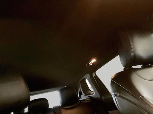 Used 2024 Jeep Compass Latitude AWD/4WD image 14