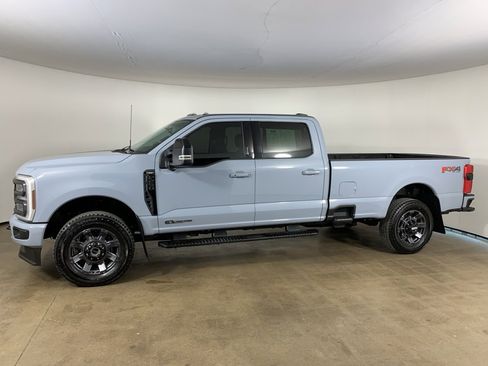 Used 2024 Ford F250 Lariat w/ Sport Appearance Package image 15