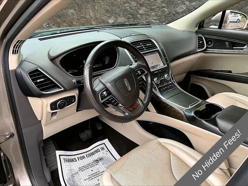Used 2020 Lincoln Nautilus Reserve AWD/4WD image 11