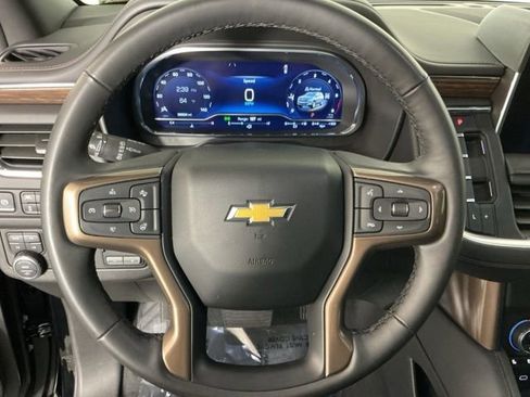 Used 2024 Chevrolet Tahoe High Country AWD/4WD image 17