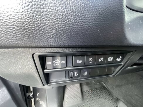 Used 2023 Toyota Tundra SR5 w/ SR5 Premium Package AWD/4WD image 18